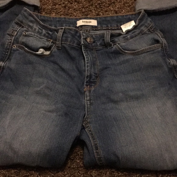 Capris - Picture 2 of 4